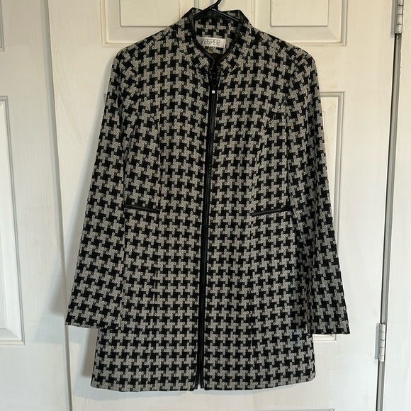 Kasper Black and white full zip jacket size 4 women’s - Picture 1 of 3